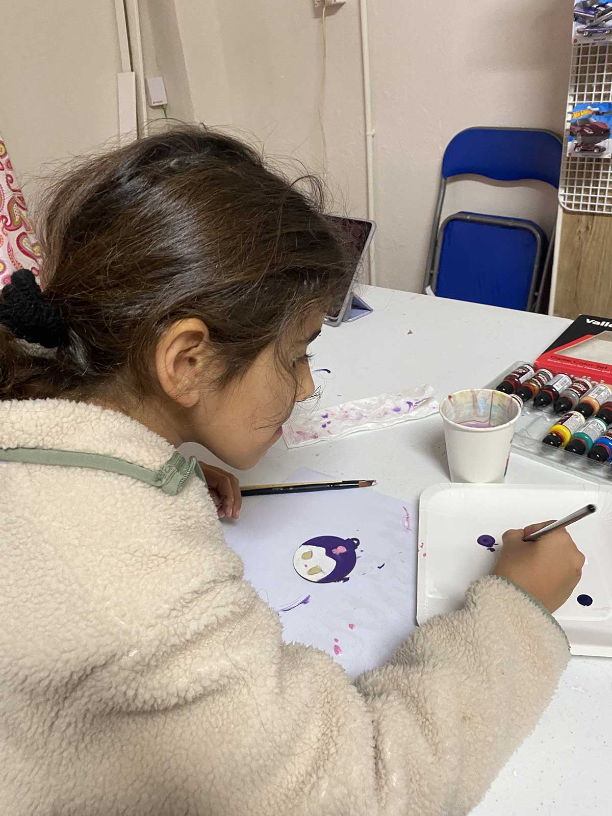 Cursos creativos CupCanvas grupo pequeña artista