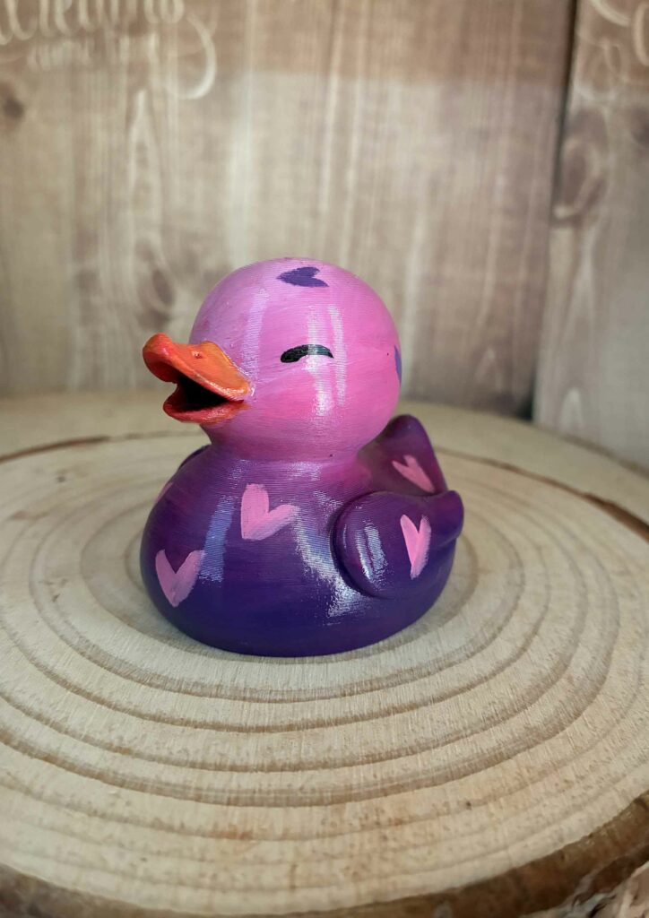 Figura 3D - Pato morado Love