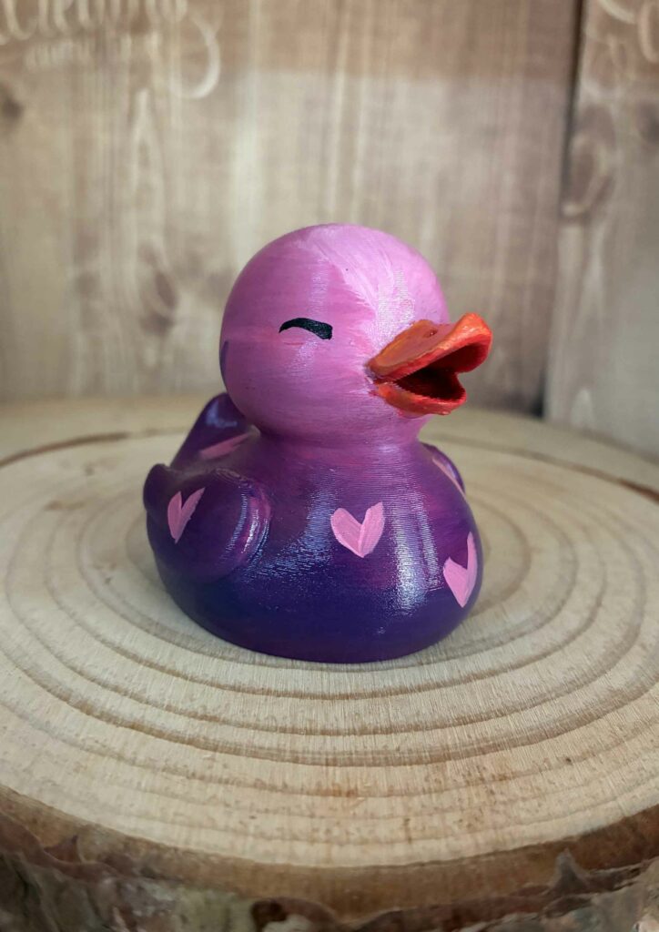 Figura 3D - Pato morado Love